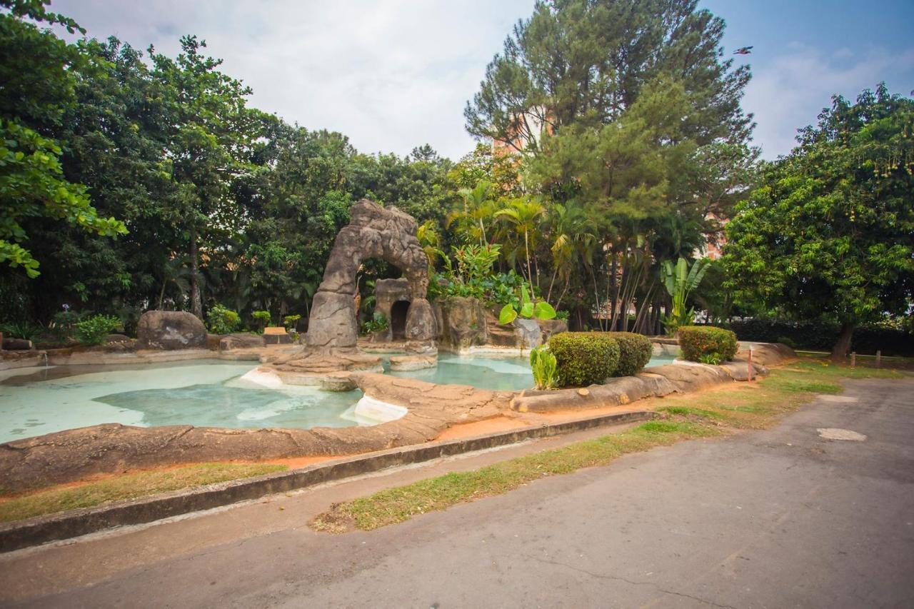 Diroma Fiori Apartment Caldas Novas Exterior photo
